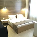 Maison 3* Chalkidona