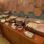 Maison Hotel