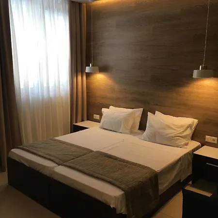 Хотел Maison 3*
